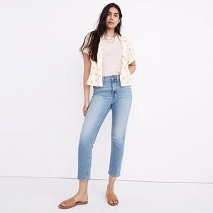 Madewell - The High-Rise Slim Boyjean in Summit Wash: Summerweight Edition